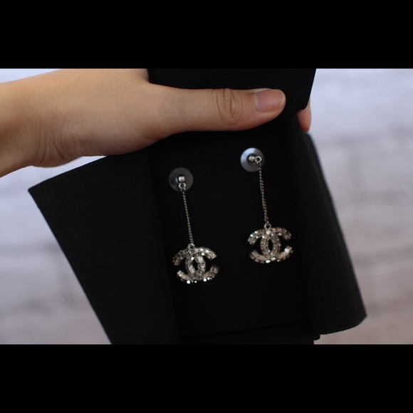 Brand new authentic chanel silver cc crystal dangling...